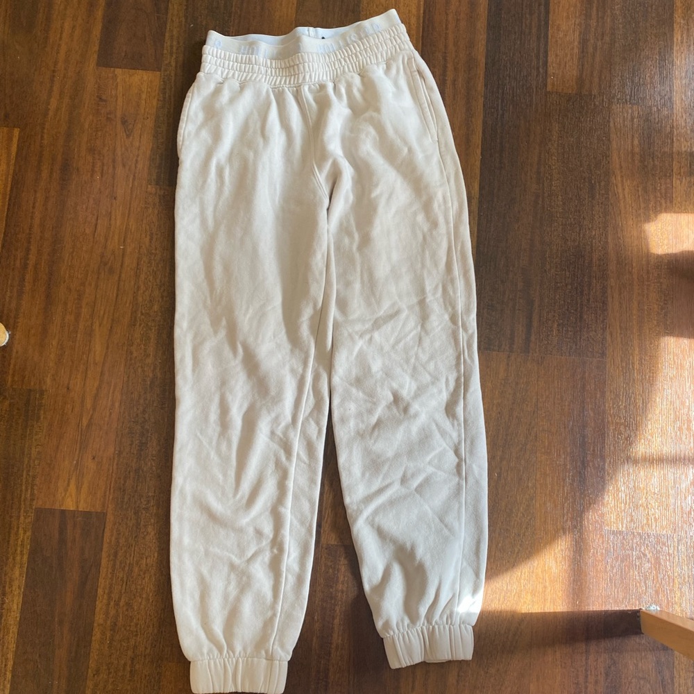 Hollister Ulta high rush sweat pants size XS